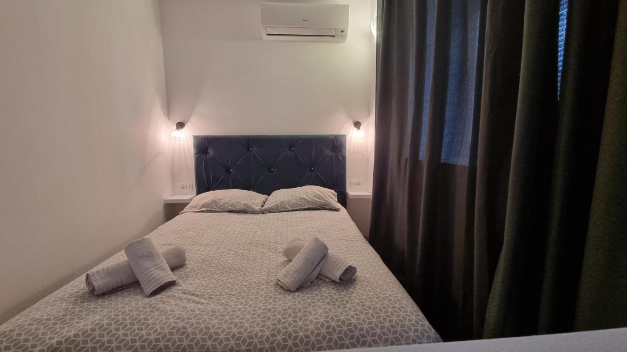Holiday Home Gabi โรกอซนิซา ภายนอก รูปภาพ
