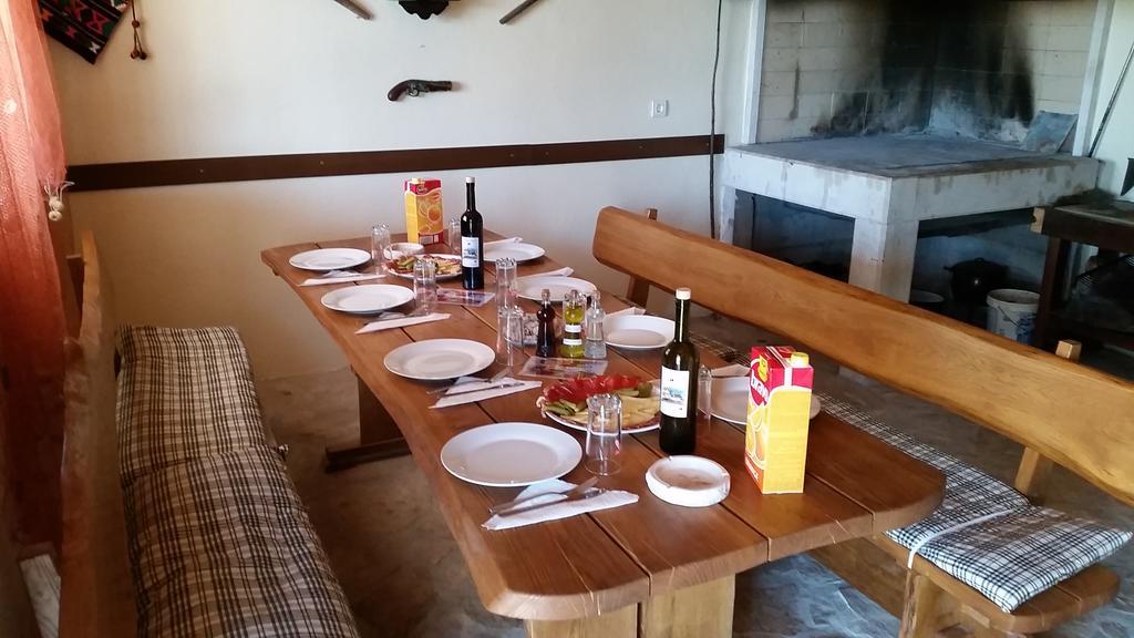 Holiday Home Gabi โรกอซนิซา ห้อง รูปภาพ