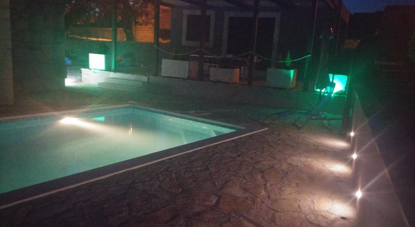 Holiday Home Gabi โรกอซนิซา ห้อง รูปภาพ